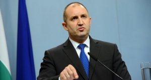Румен Радев: Няма да повторим нашите грешки от 2013 г. Няма да се делим на леви и десни на сини и червени
