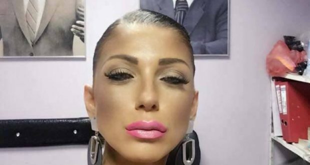 Емануела се овътри с 24 бона само за две седмици! (бясна е)