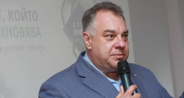 Ненков: При 7 случая държавата е затворена при 700 - не! Добре че не съм министър