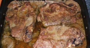 Месото само пада от кокала при тези свински пържоли в ракия (хит рецепта)