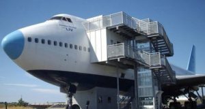 Вторият живот на Boeing 747: Най-необичайният хотел в света
