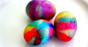 Боядисване на яйца с оцет и сода: изригват във всички цветове на дъгата! Уникален метод: