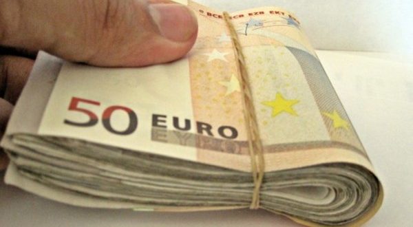 Искрица надежда за бедна България: Идва минималната европейска заплата