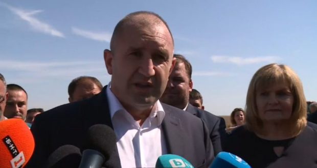 Румен Радев: Забранявам затварянето на държавата заради Ковид