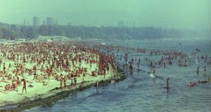 Спомени от СОЦА: Плажът на Варна през лятото на 1981 година