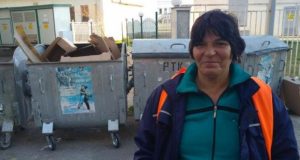 Ромка от Поморие намери кашон с близо 2000 евро и го предаде на полицията