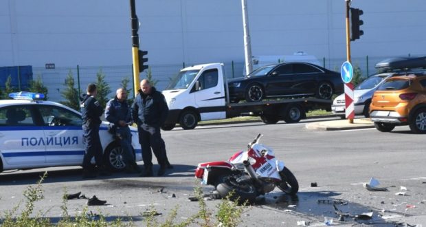 Шофьорът убил моторист в Стара Загора - друсан британец! И момиче бере душа